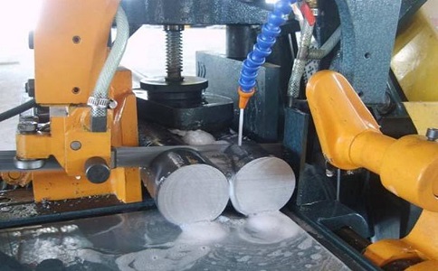 信丰卧式带锯床的送料方式有哪几种？