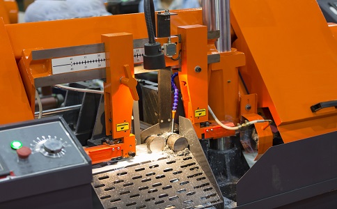 信丰龙门带锯床具备哪些优点？